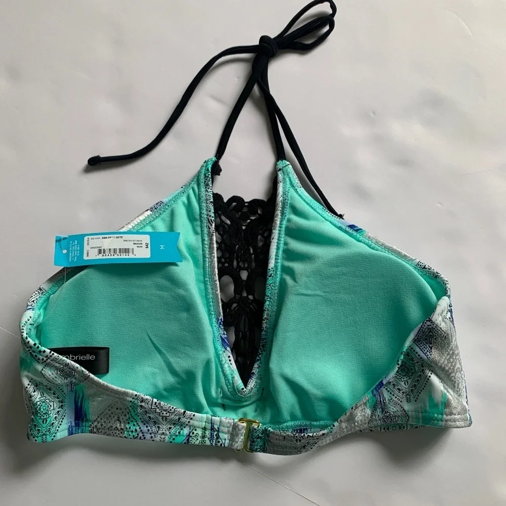 NWT Ambrielle Swim Top